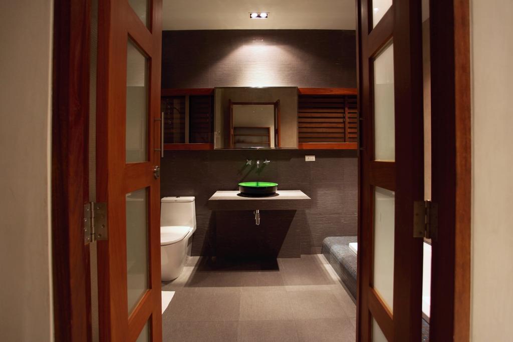 Nai Harn Beach Villa Экстерьер фото